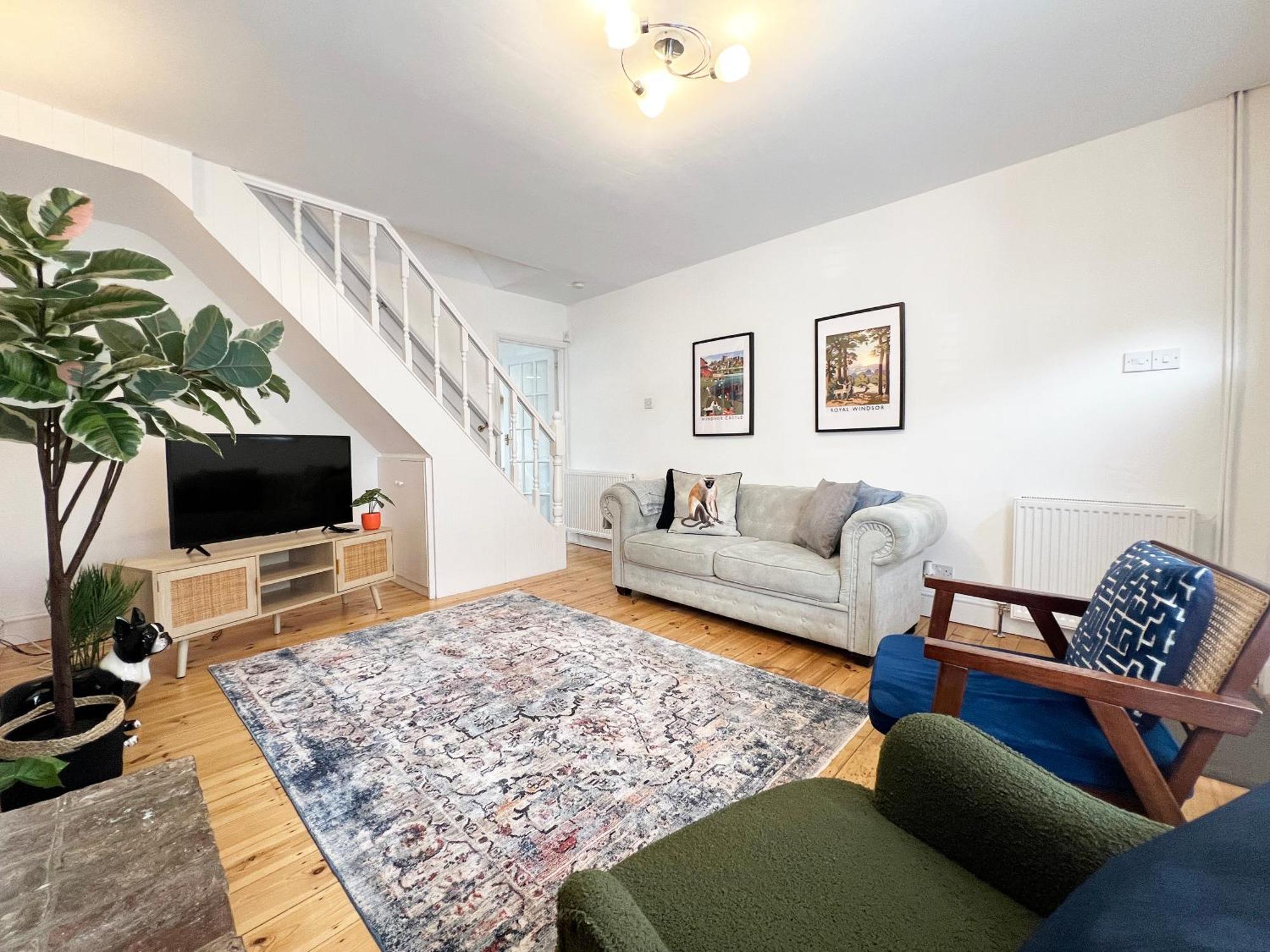 Beautiful Windsor Cottage, Amazing Location, The Castle, Ascot, Legoland, Free Parking Super Close Exterior photo