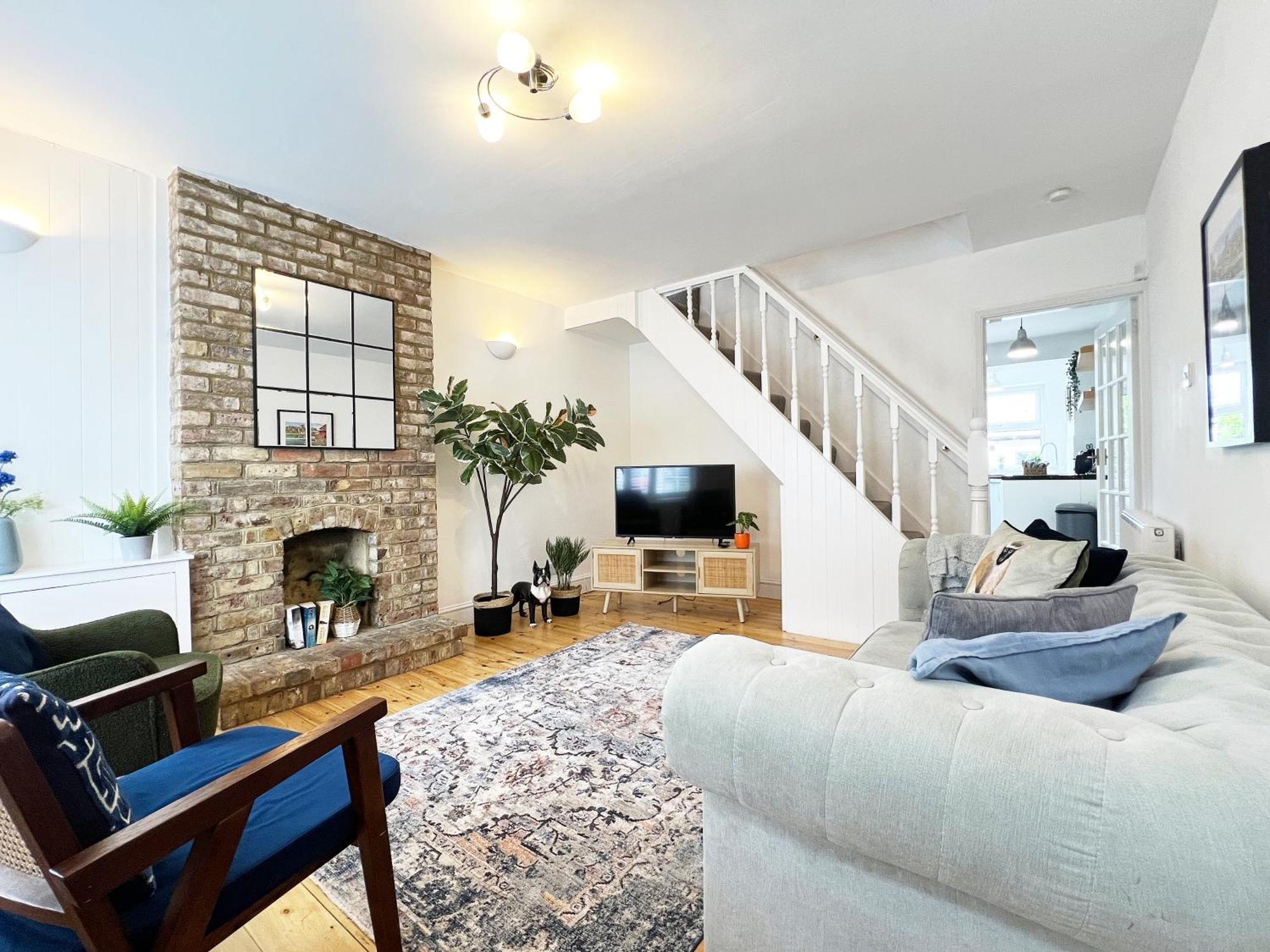 Beautiful Windsor Cottage, Amazing Location, The Castle, Ascot, Legoland, Free Parking Super Close Exterior photo